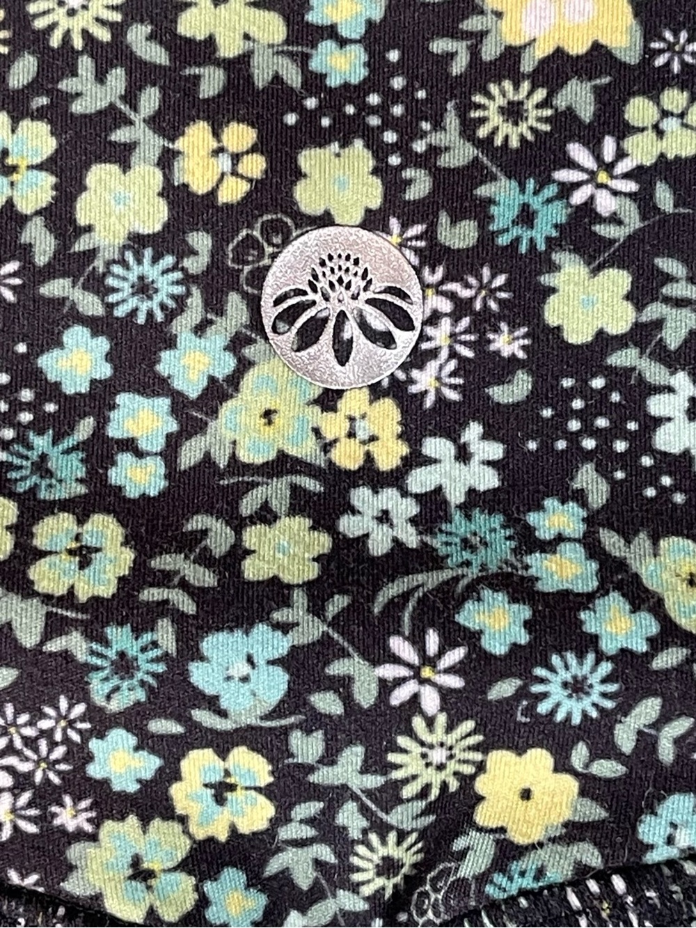 Senita Athletics Black Floral High-Rise Bike Shorts with Mint & Yellow Women’s S - Picture 4 of 8